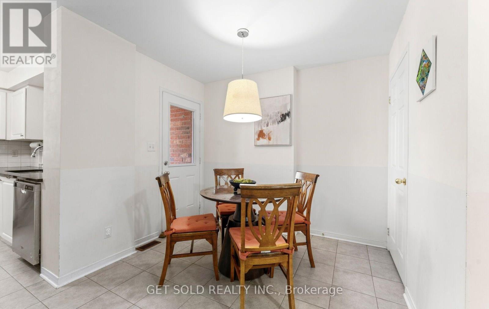 33 SERGIO MARCHI STREET - 9