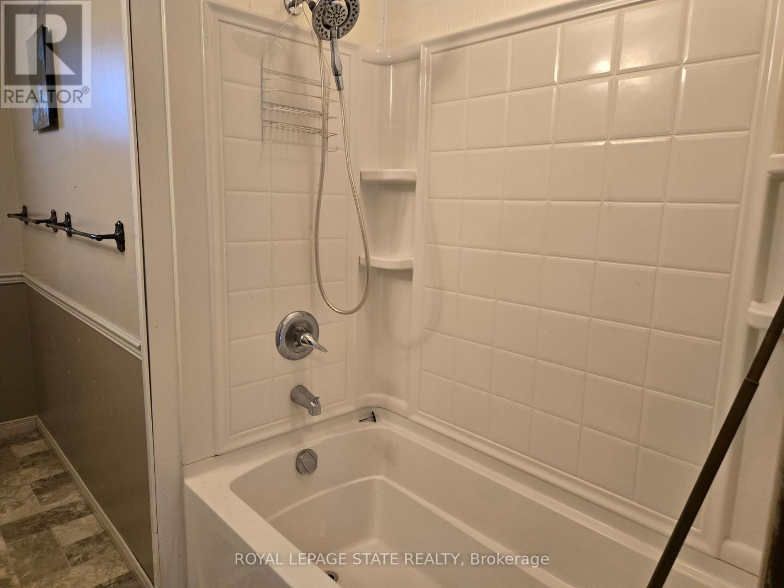8 Lyndhurst Avenue, Norfolk, ON photo 18