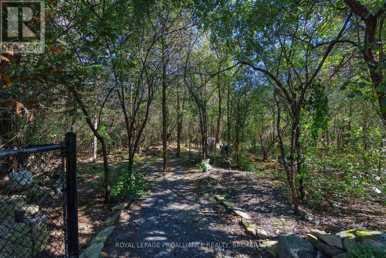 #406 115 BARRETT COURT - Image 8