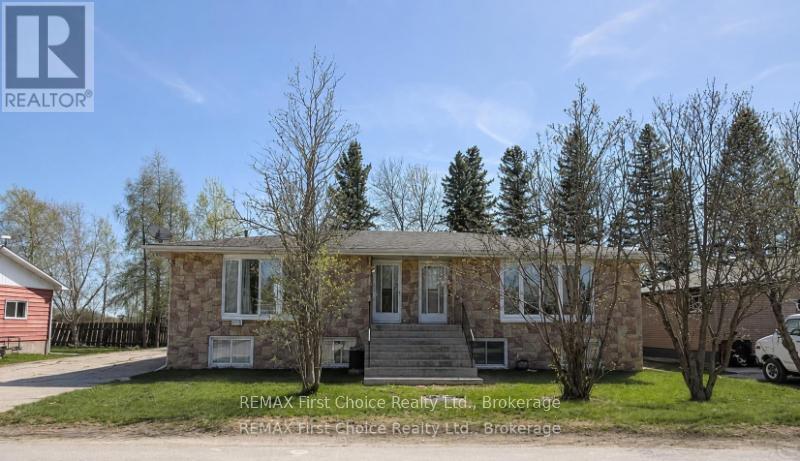 113 CEDAR CRESCENT - 3