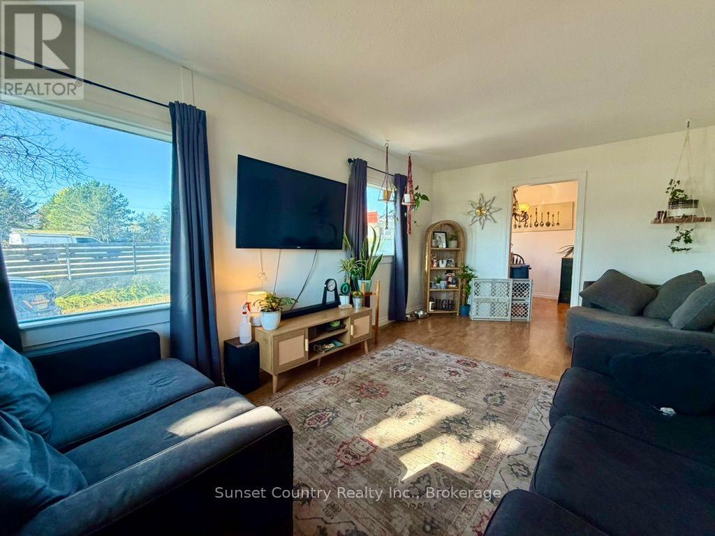 169 FLORENCE STREET - 2
