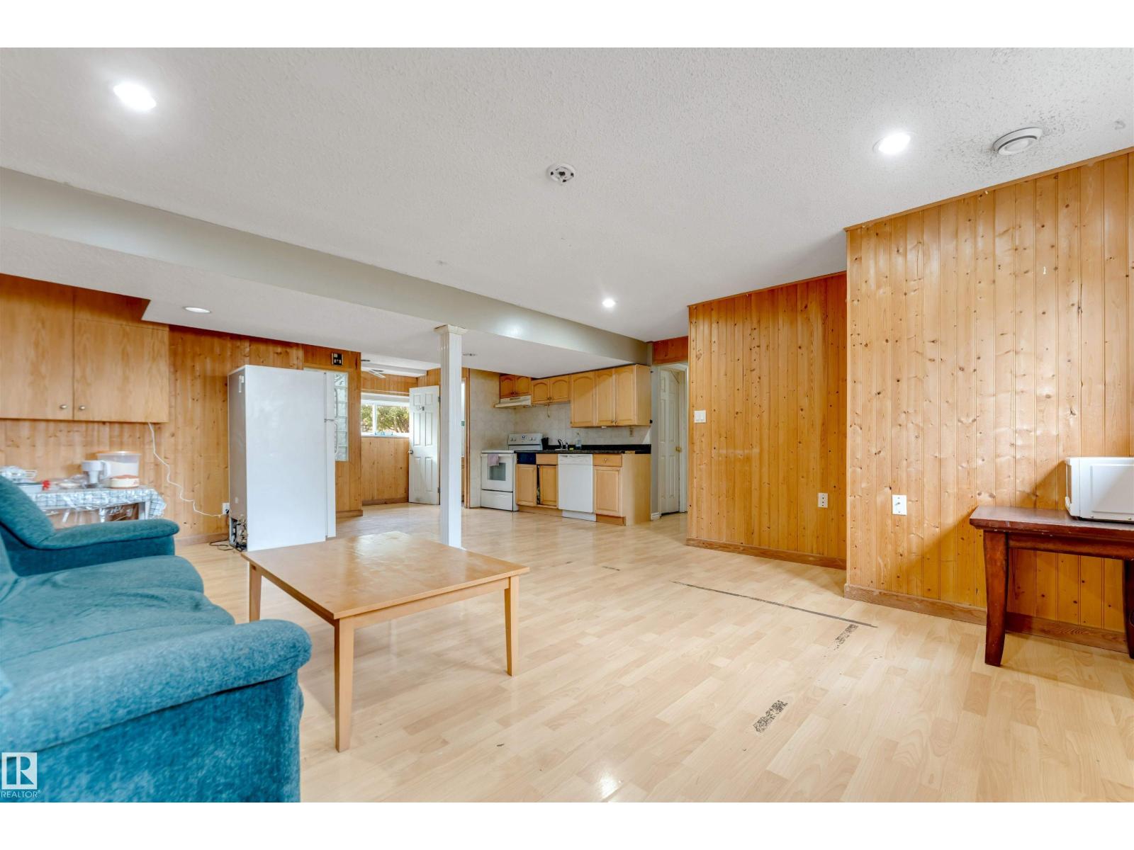 3432 60 Street NW, Hillview — photo 22 of 30: Property photo
