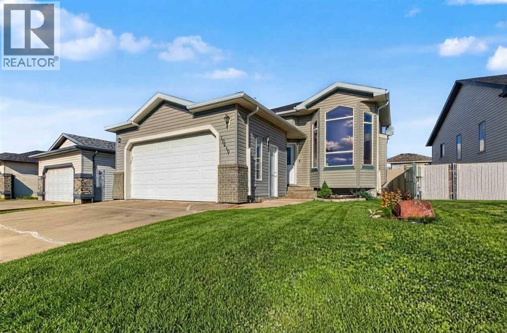 10646 Royal Oaks Drive E, Grande Prairie, Alberta, T8V8G3