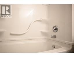 4 Robin Court, photo 14