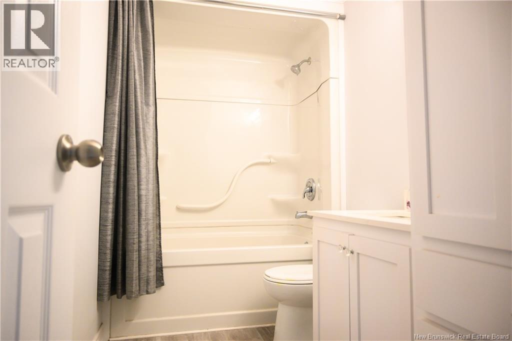 4 Robin Court - 11