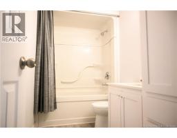 4 Robin Court, photo 11
