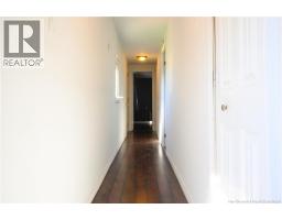 4 Robin Court, photo 8