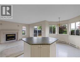 728 Banwell Crt, Qualicum Beach, BC V9K1C2 Photo 16