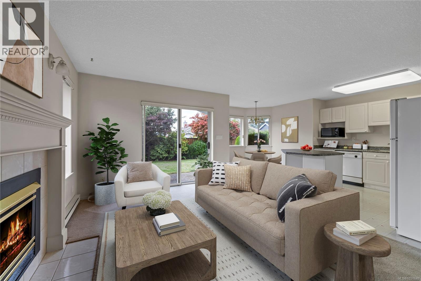 728 Banwell Crt - 3