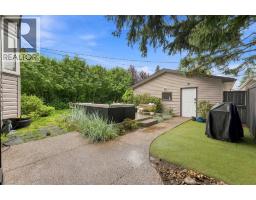 5316 La Salle Crescent SW - photo 32
