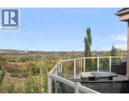 405, 6 Hemlock Crescent SW - photo 2