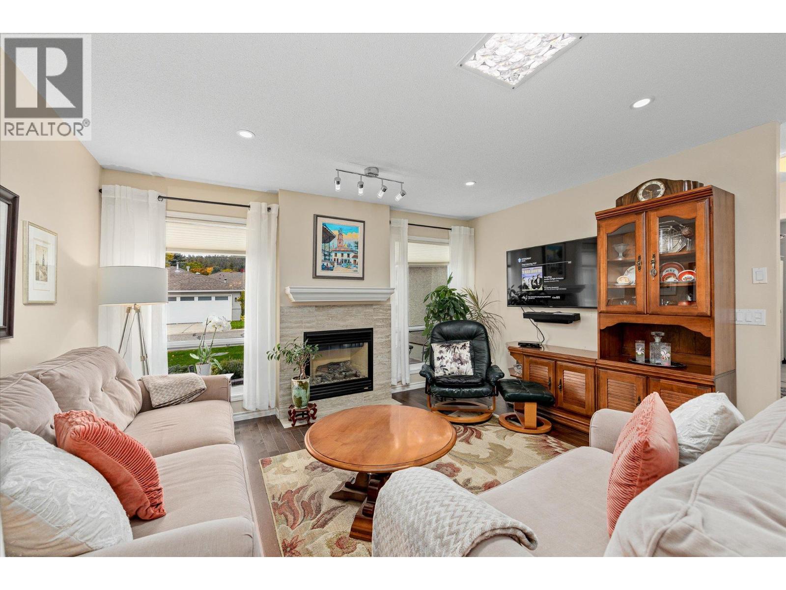 #3 615 Glenmeadows Road - 7