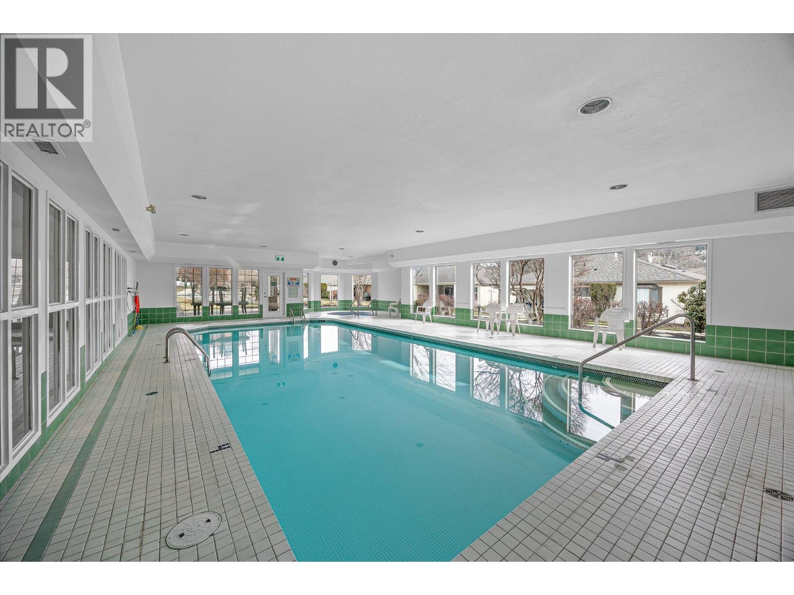 #3 615 Glenmeadows Road - 35