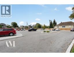 930 Marion, Windsor, ON N9A2J2 Photo 9