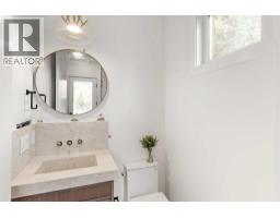 907 36A Street NW - photo 27