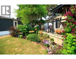 3221 Burroughs Manor NE - photo 44
