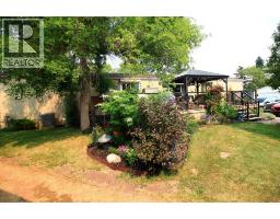 3221 Burroughs Manor NE - photo 41