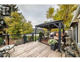 3221 Burroughs Manor NE - photo 32