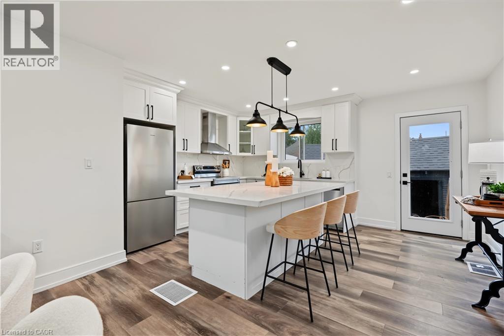 145 GAGE Avenue N - Image 10