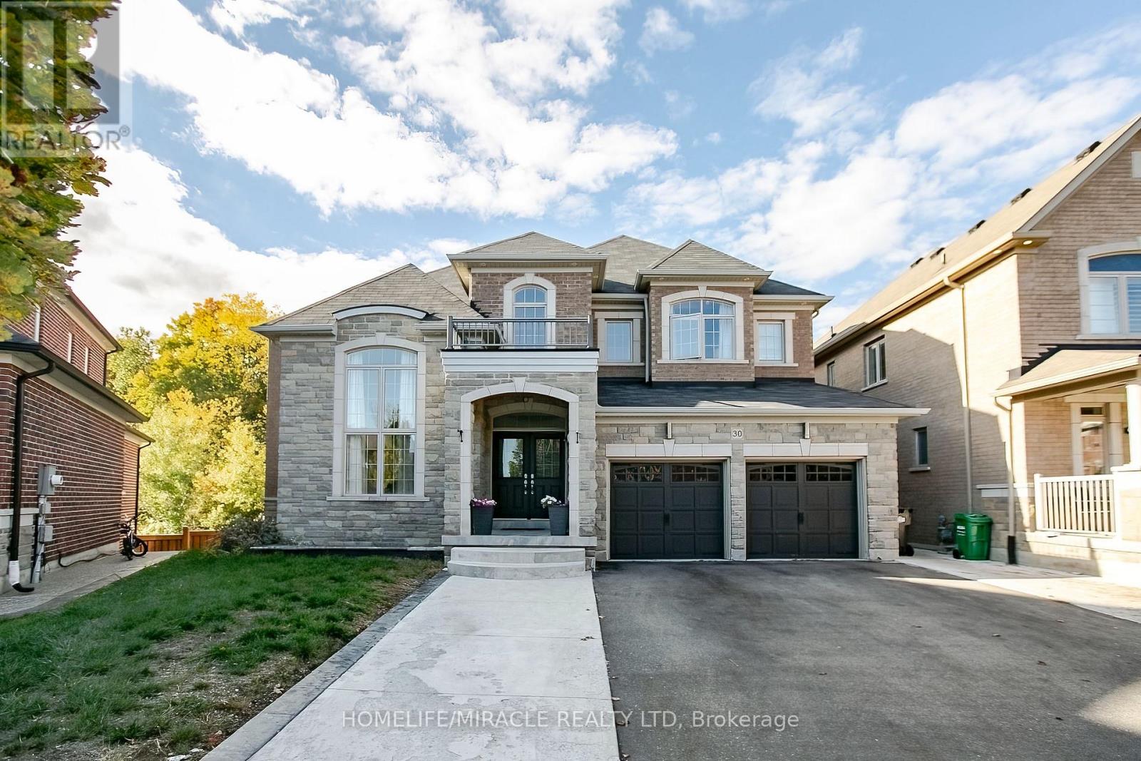 30 BROOKWATER CRESCENT - 1