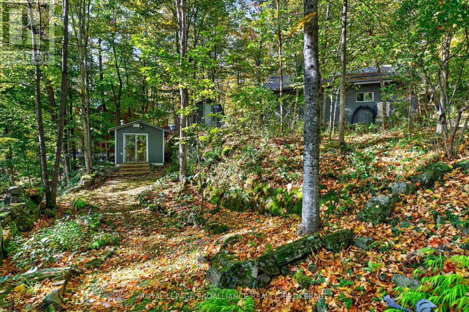 1124 SAWMILL LANE - Image 11