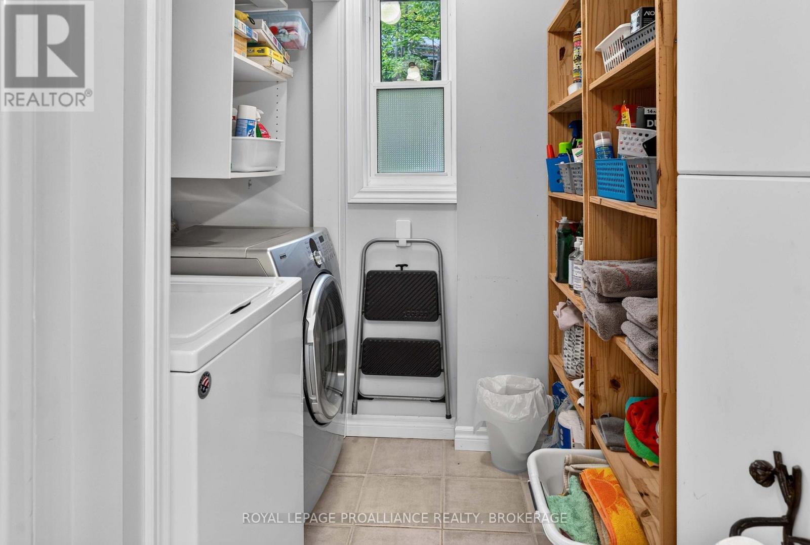 1124 SAWMILL LANE - Image 39