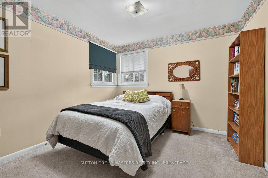 14 QUINTE AVENUE - 13