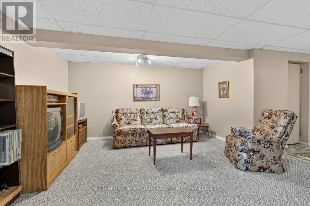 14 QUINTE AVENUE - Image 17