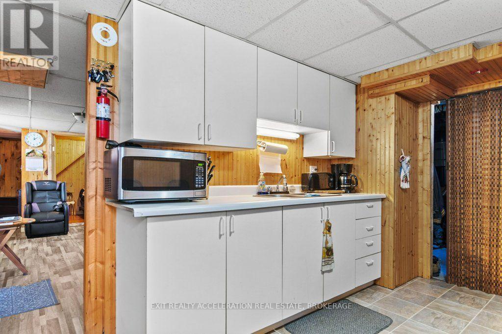 26 OAK LANE - 20