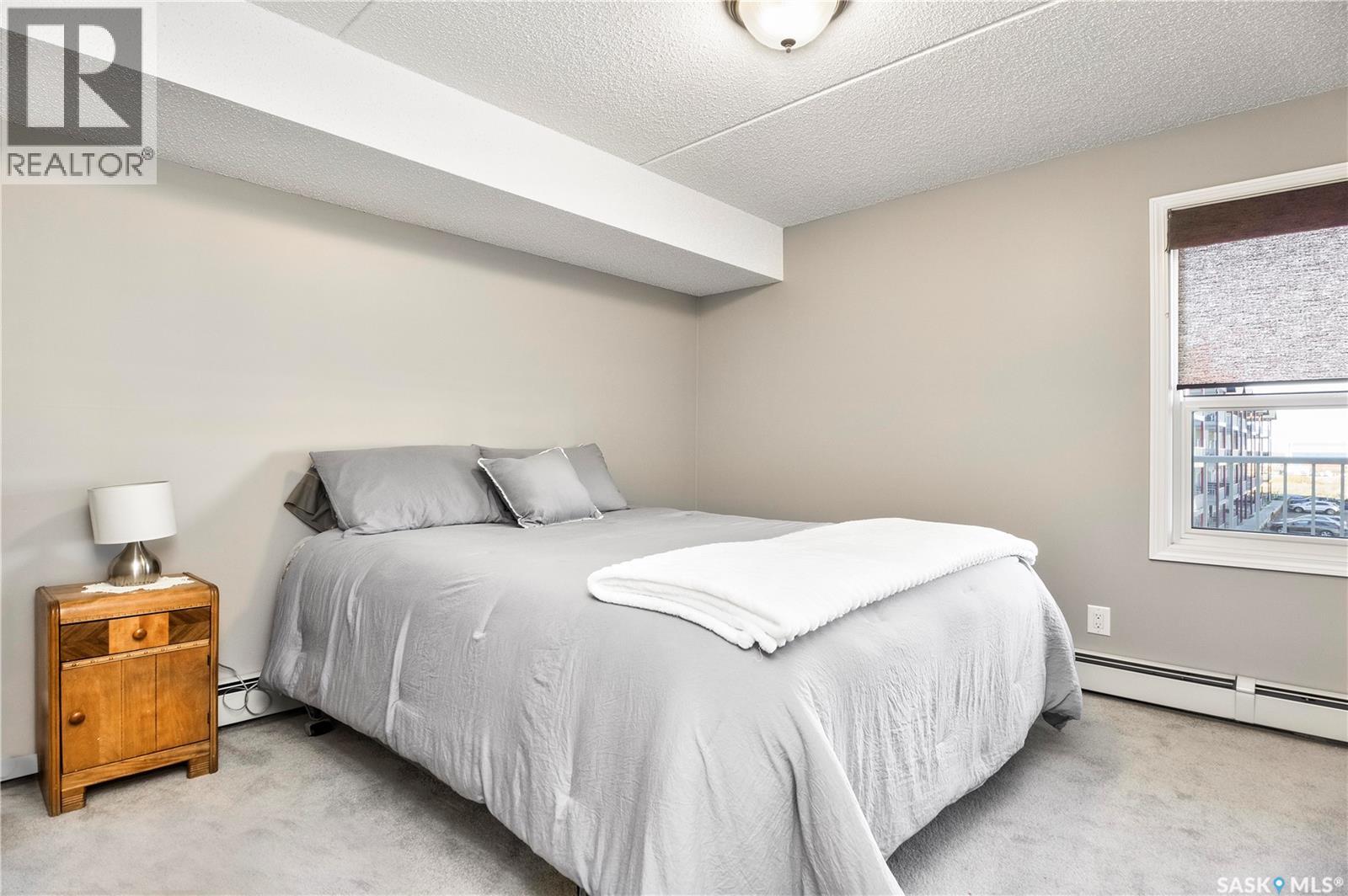 #307 2781 Woodbridge DRIVE - 17