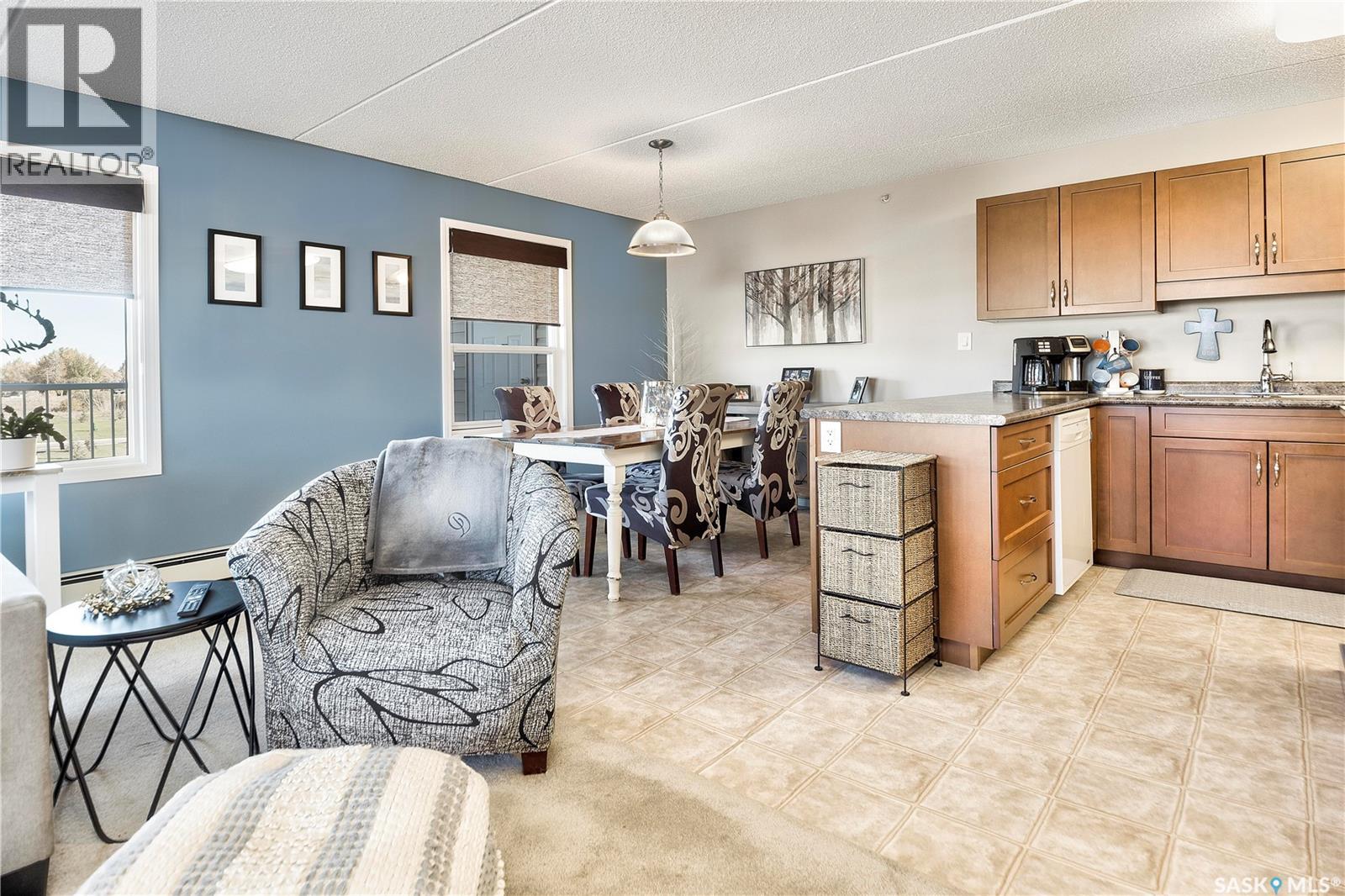 #307 2781 Woodbridge DRIVE - 4