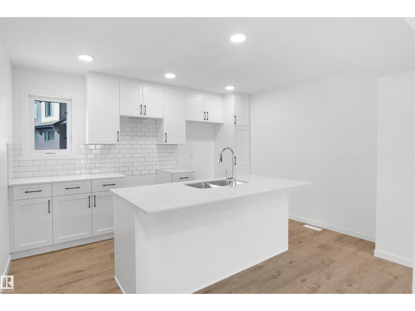 #5 – 150 Cashman Crescent SW, Cashman — photo 6 of 27: Property photo