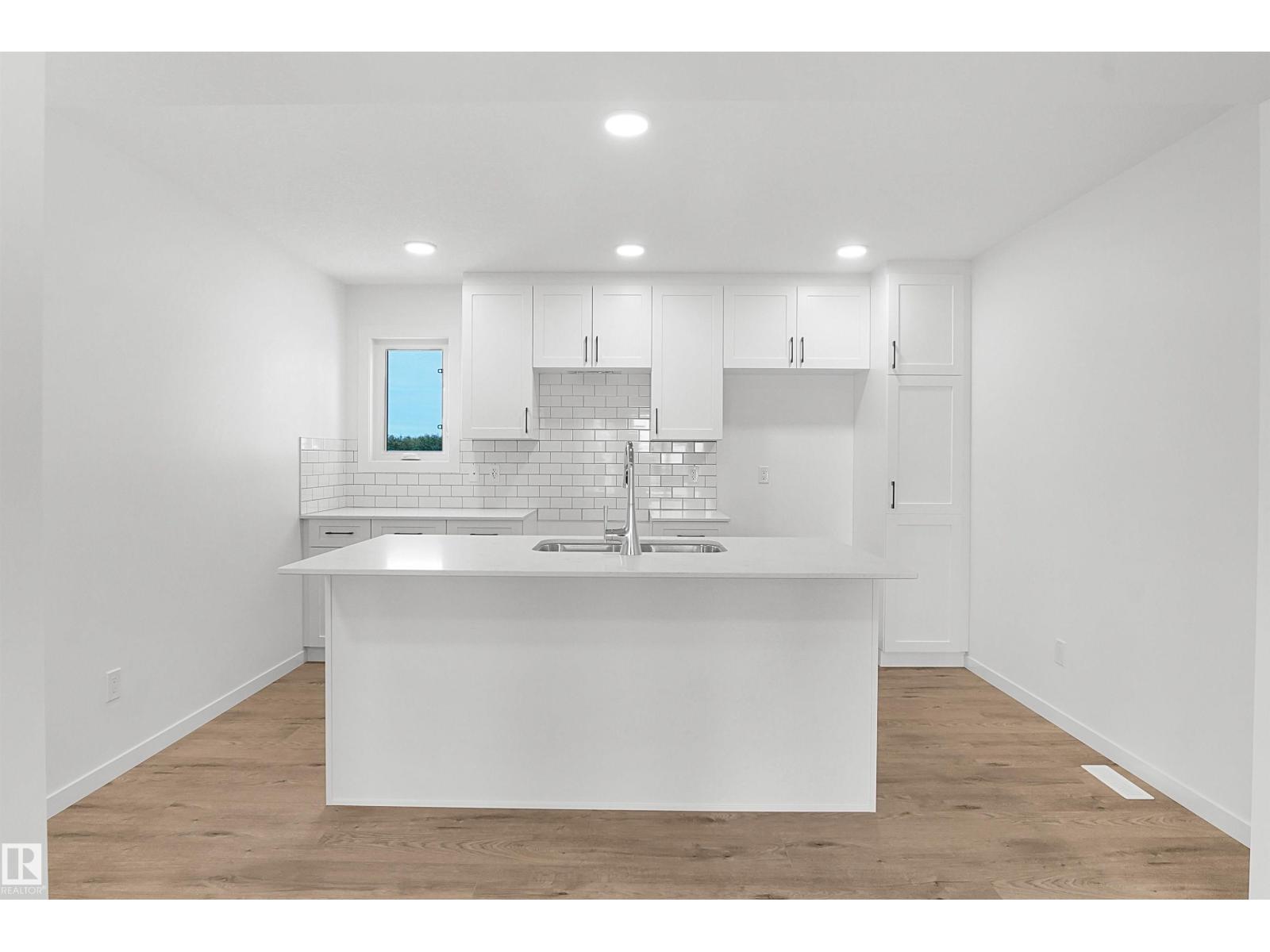 #5 – 150 Cashman Crescent SW, Cashman — photo 7 of 27: Property photo