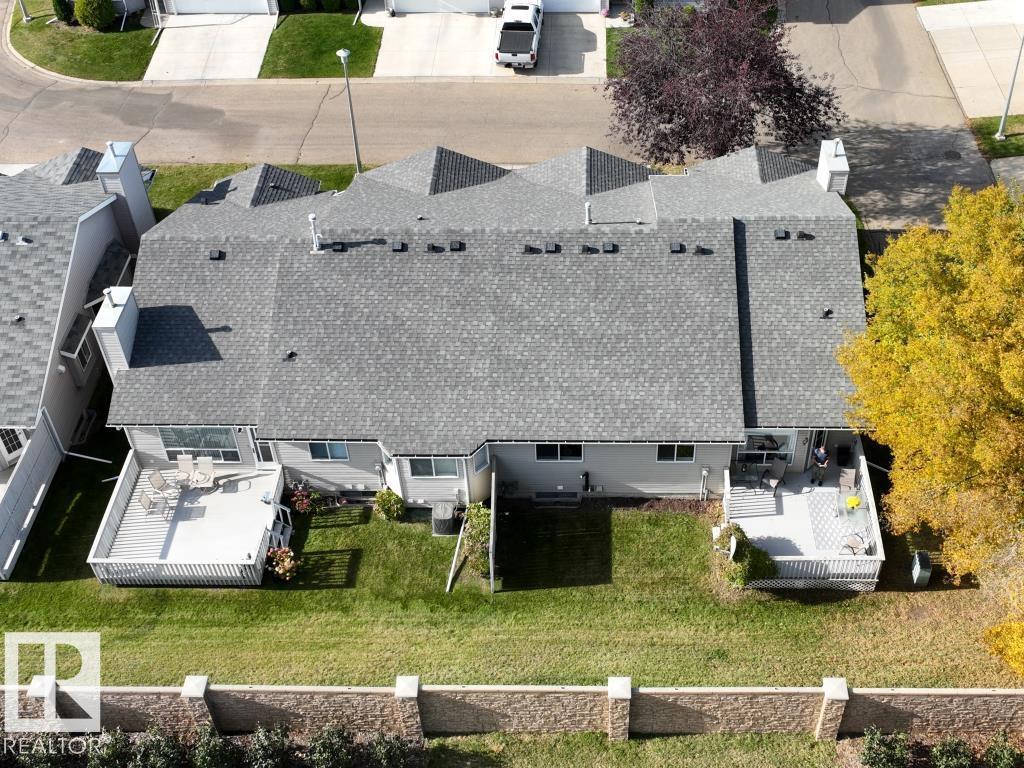 #25 20 DEERBOURNE DR - 32