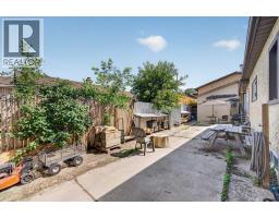 241 25 Avenue NE - photo 25