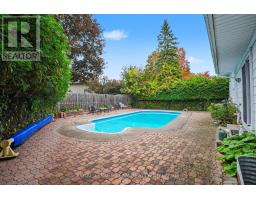 1926 Marquis Avenue, Ottawa, ON K1J8J2 Photo 35