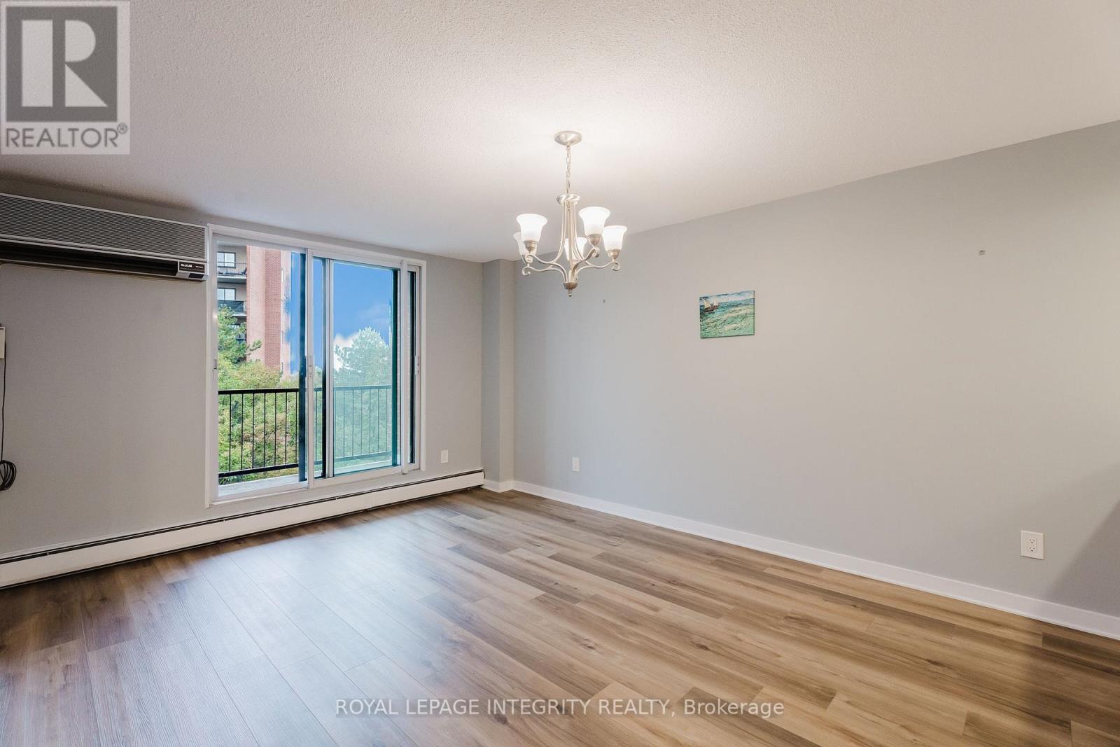 2650 Southvale Crescent — photo 10
