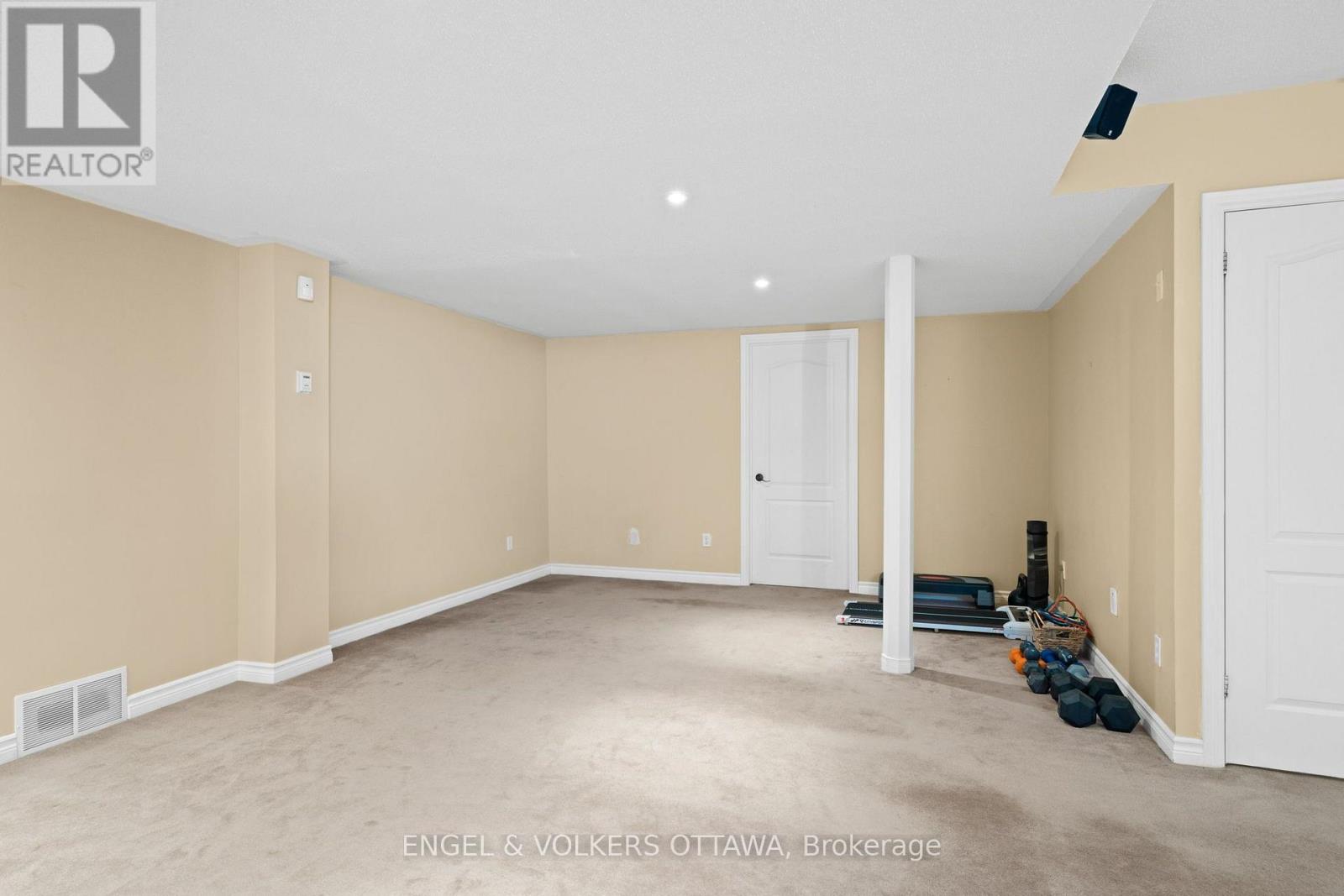 4 BURNSTEAD CRESCENT - Image 37