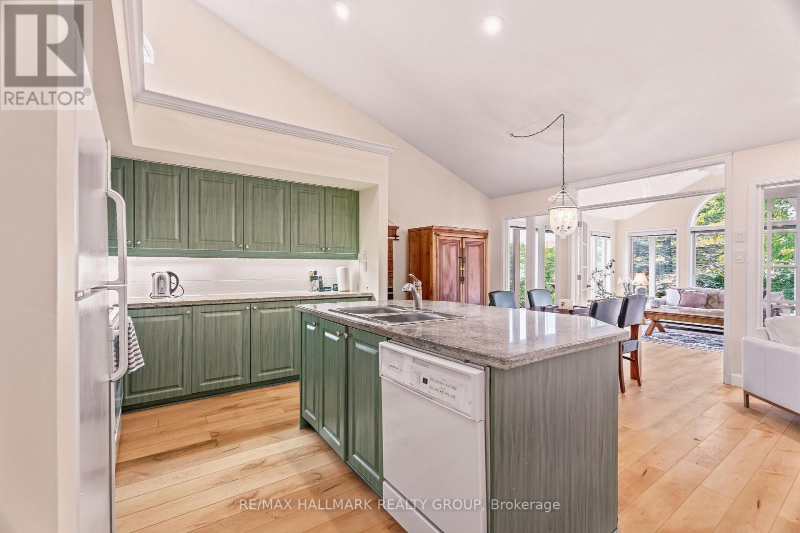 3 BURNSTEAD CRESCENT - Image 15