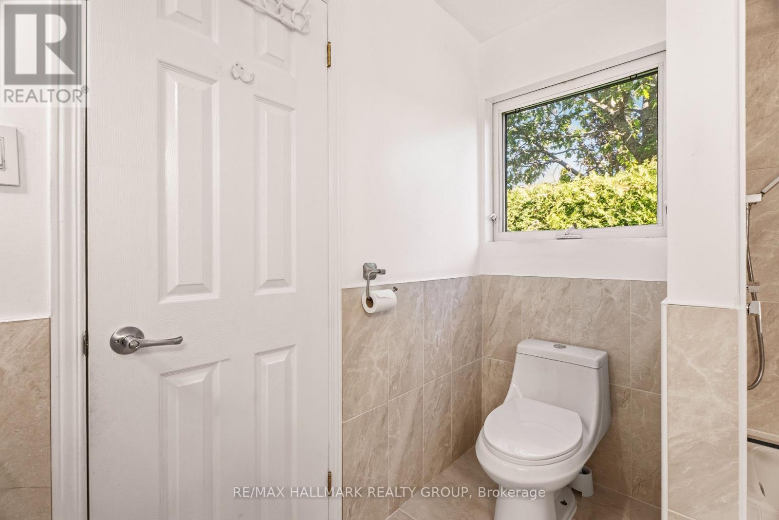 3 BURNSTEAD CRESCENT - Image 32