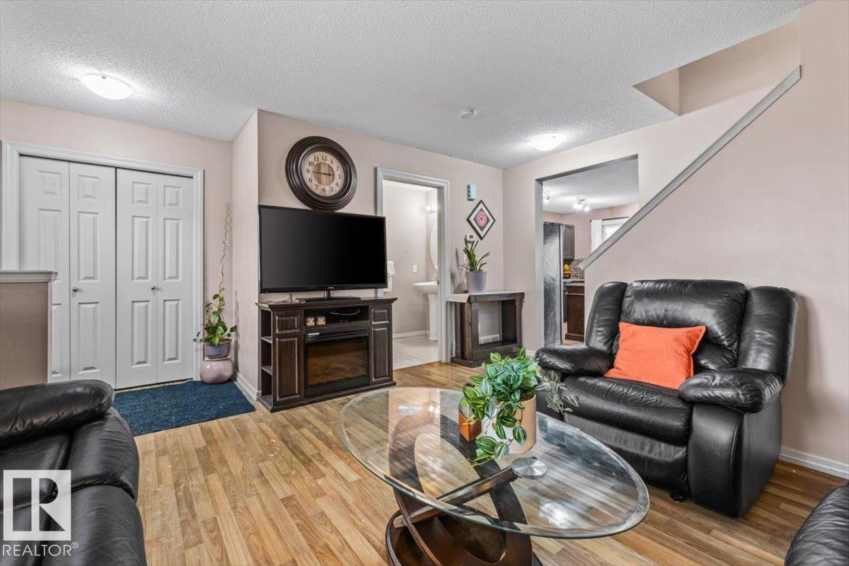 Property photograph 5 for MLS E4512264