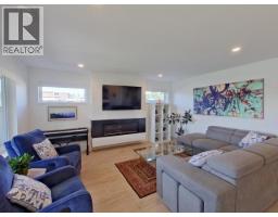 7295 Edgehill Crescent, Powell River, BC V8A0V8 Photo 20