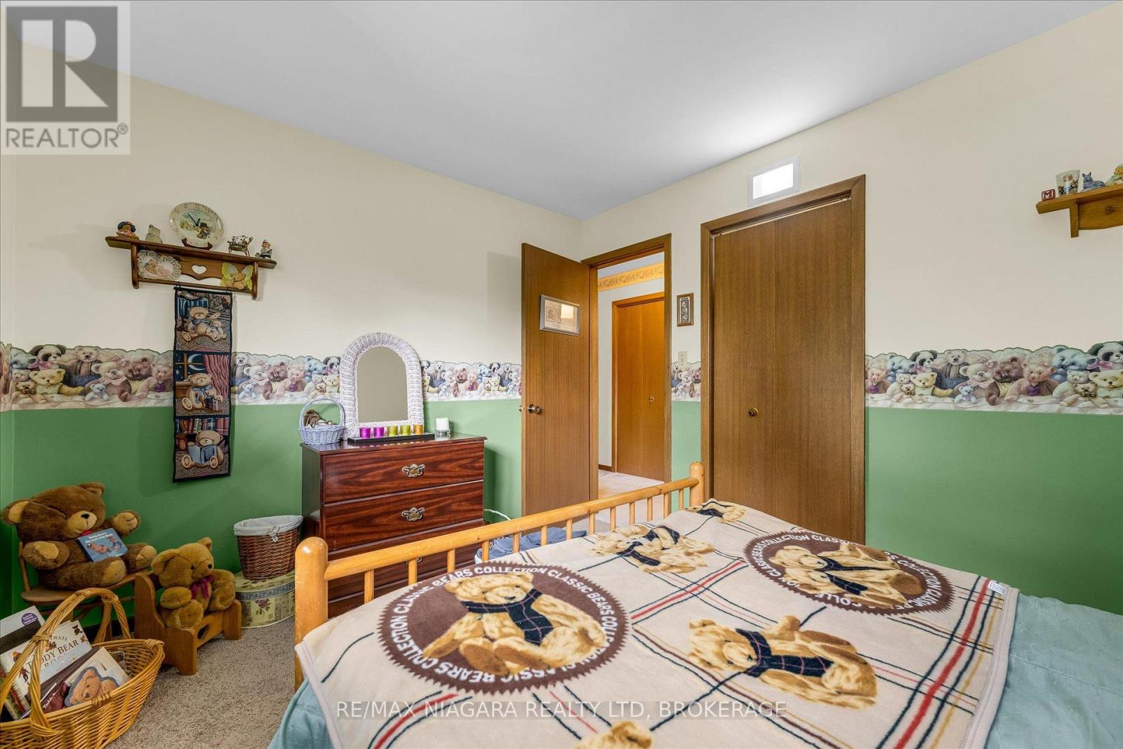 107 GLENAYR PLACE - 17