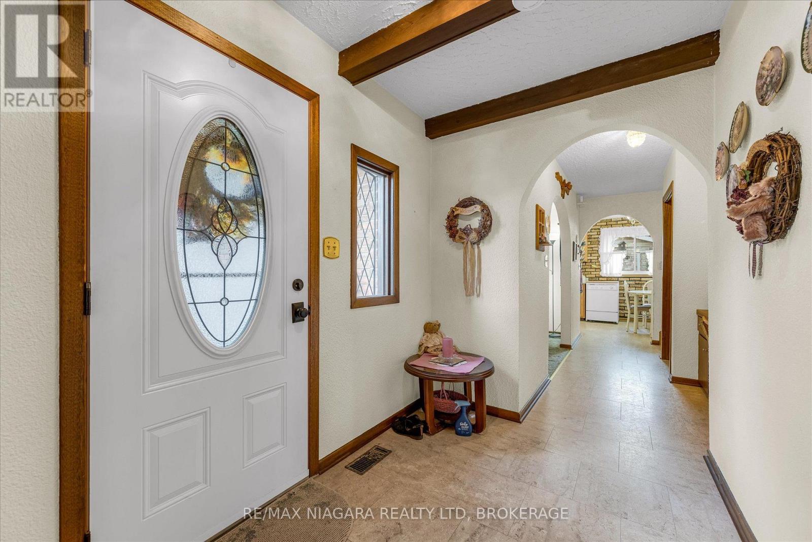 107 GLENAYR PLACE - 3
