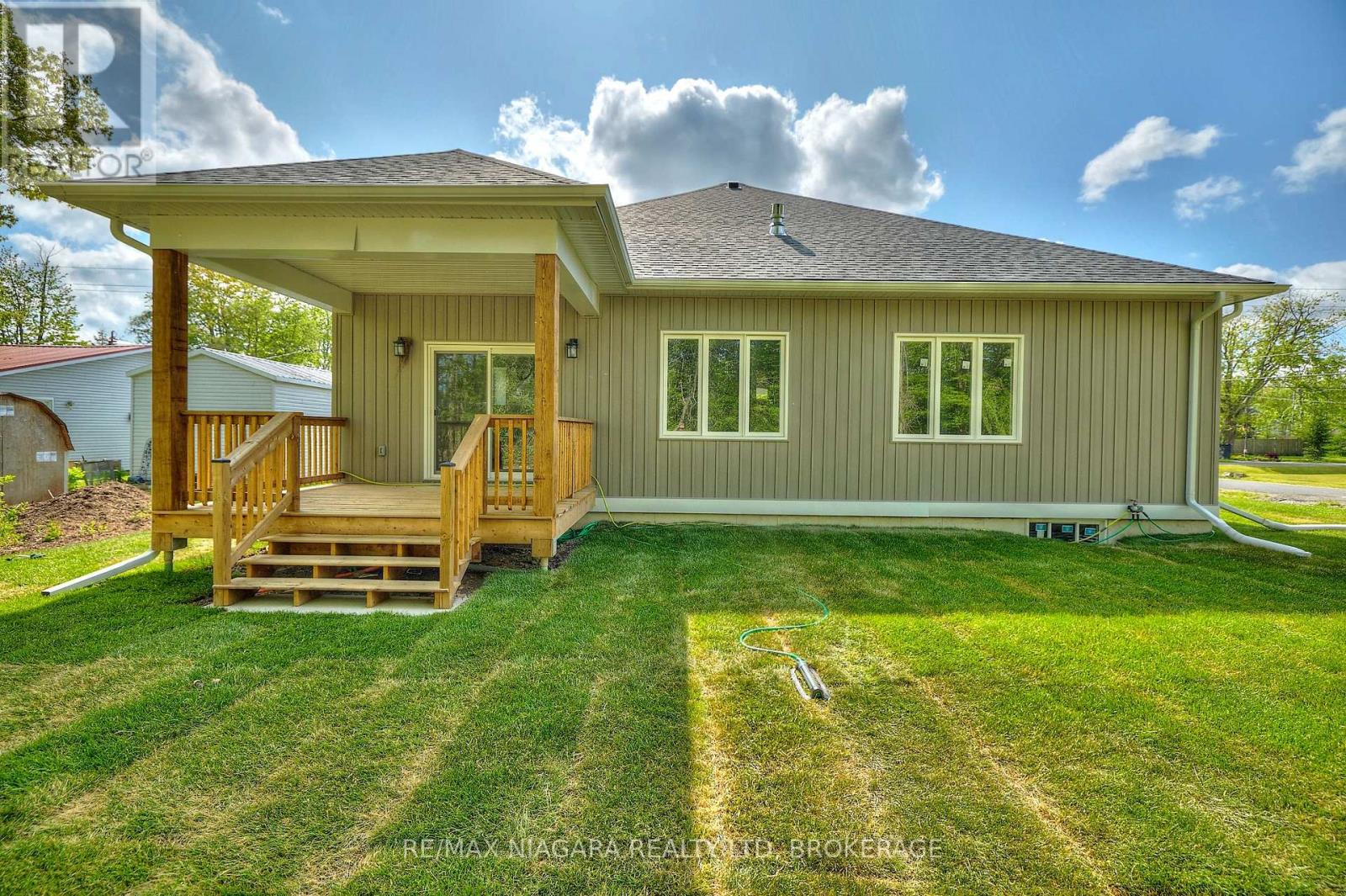 196 Bernard Avenue — photo 26