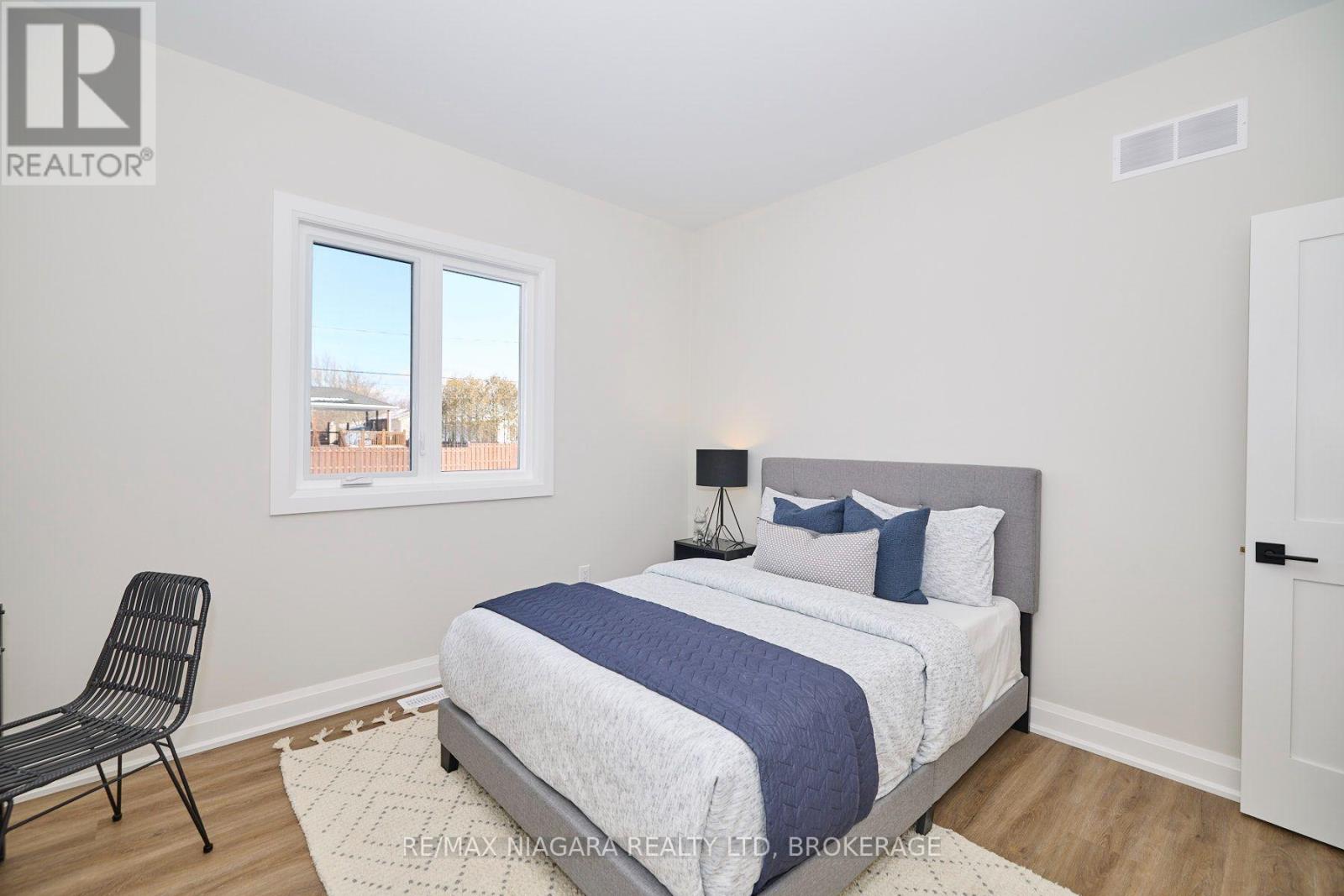 196 Bernard Avenue — photo 8