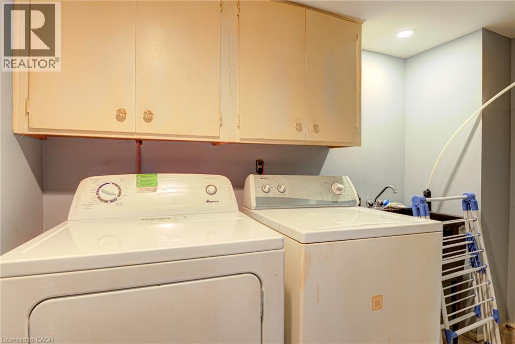 8 BONNYLYN Drive - Image 30