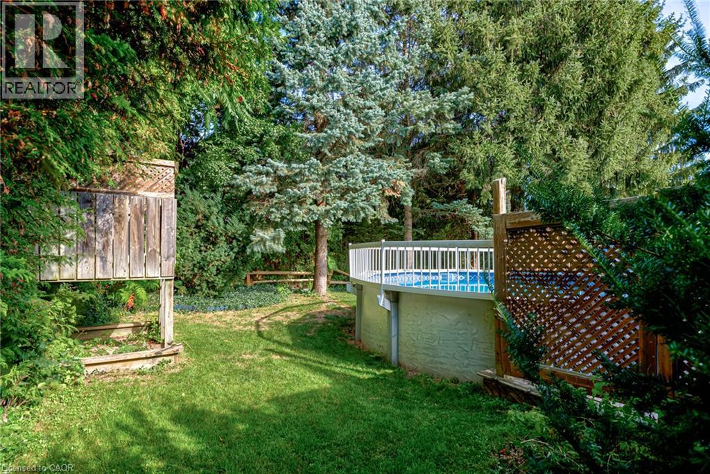 8 BONNYLYN Drive - Image 36