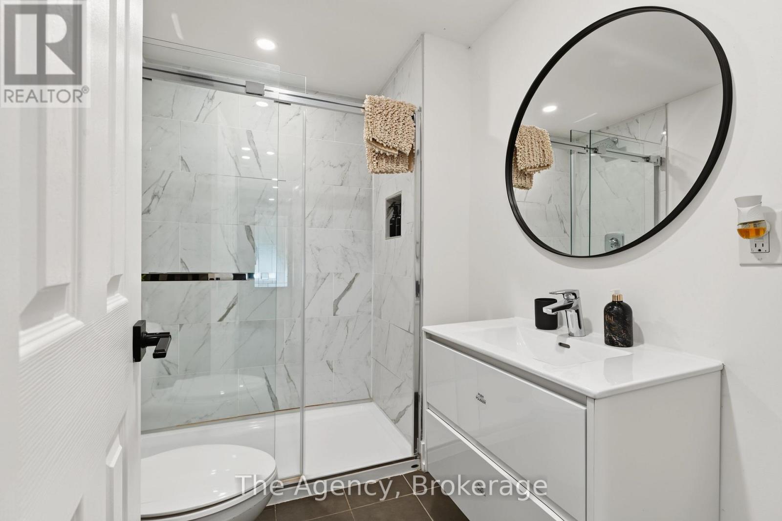 645 MOUNTAIN ROAD - Image 24