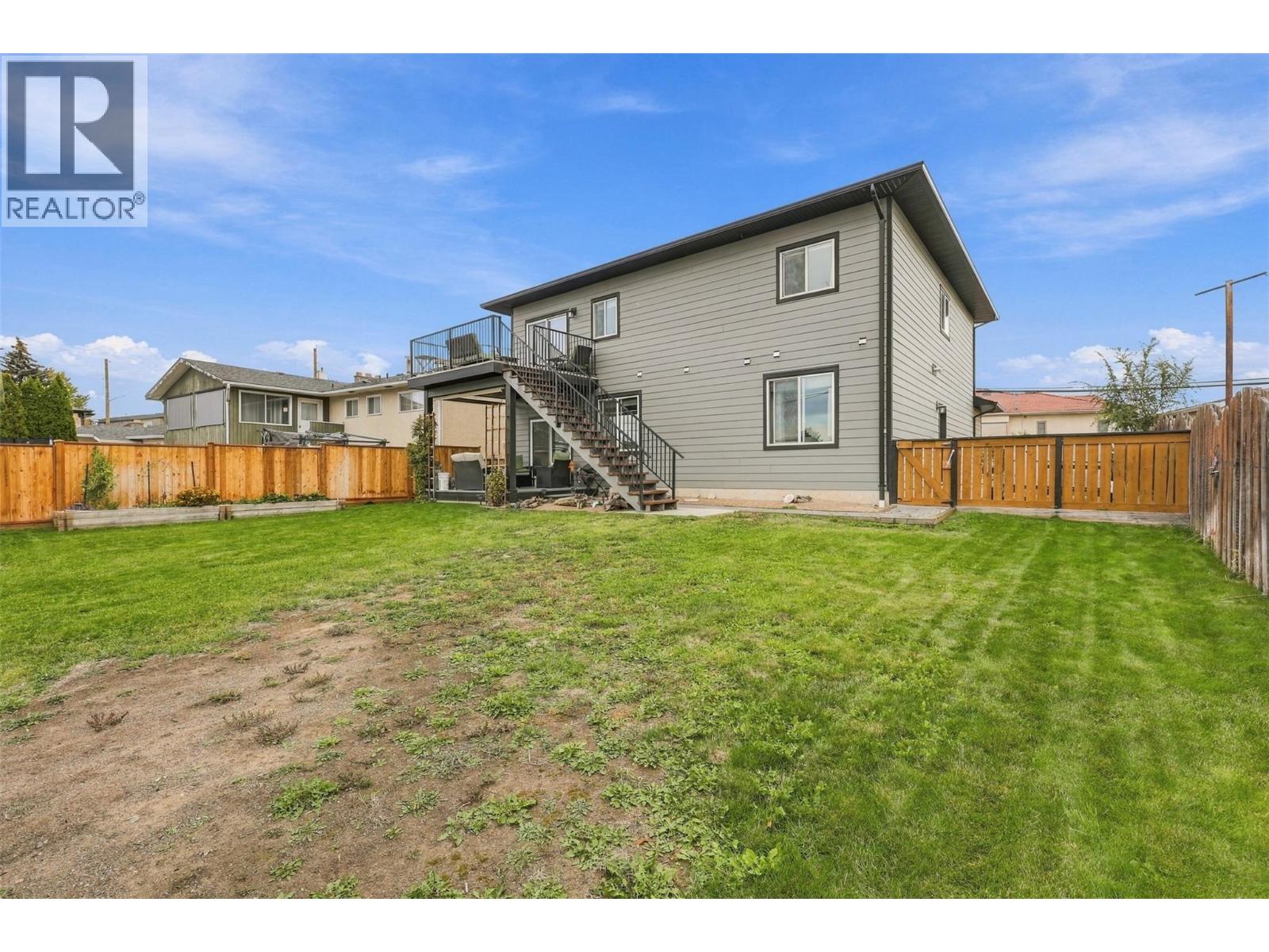 611 McGowan Avenue, Kamloops - Image 1
